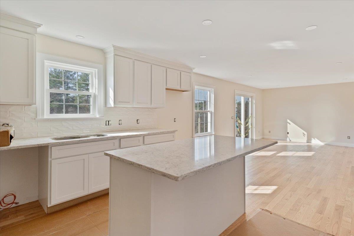 72 South Road North Hampton, NH 03862 - Photo 9 of 40