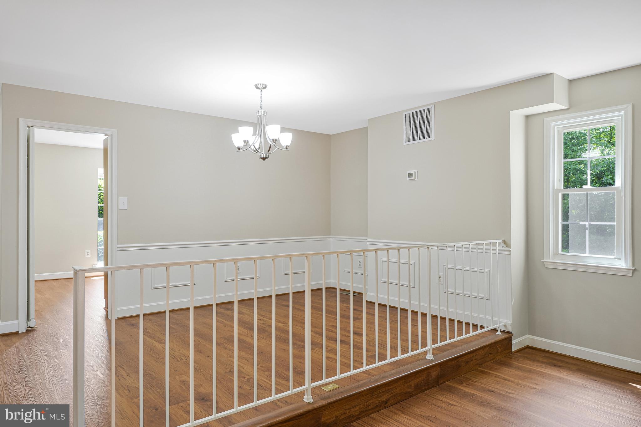 8530 Raglan Road Vienna, VA 22182 - Photo 11 of 59 Dining room
