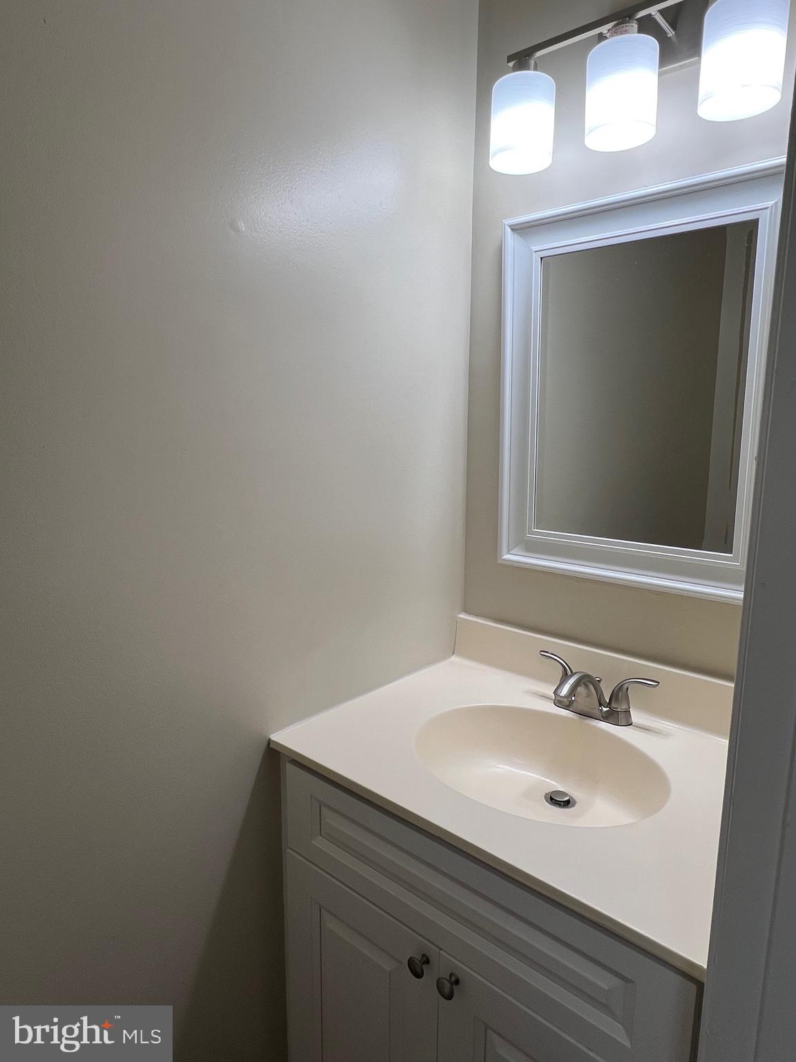 8530 Raglan Road Vienna, VA 22182 - Photo 18 of 59 Main level half bathroom