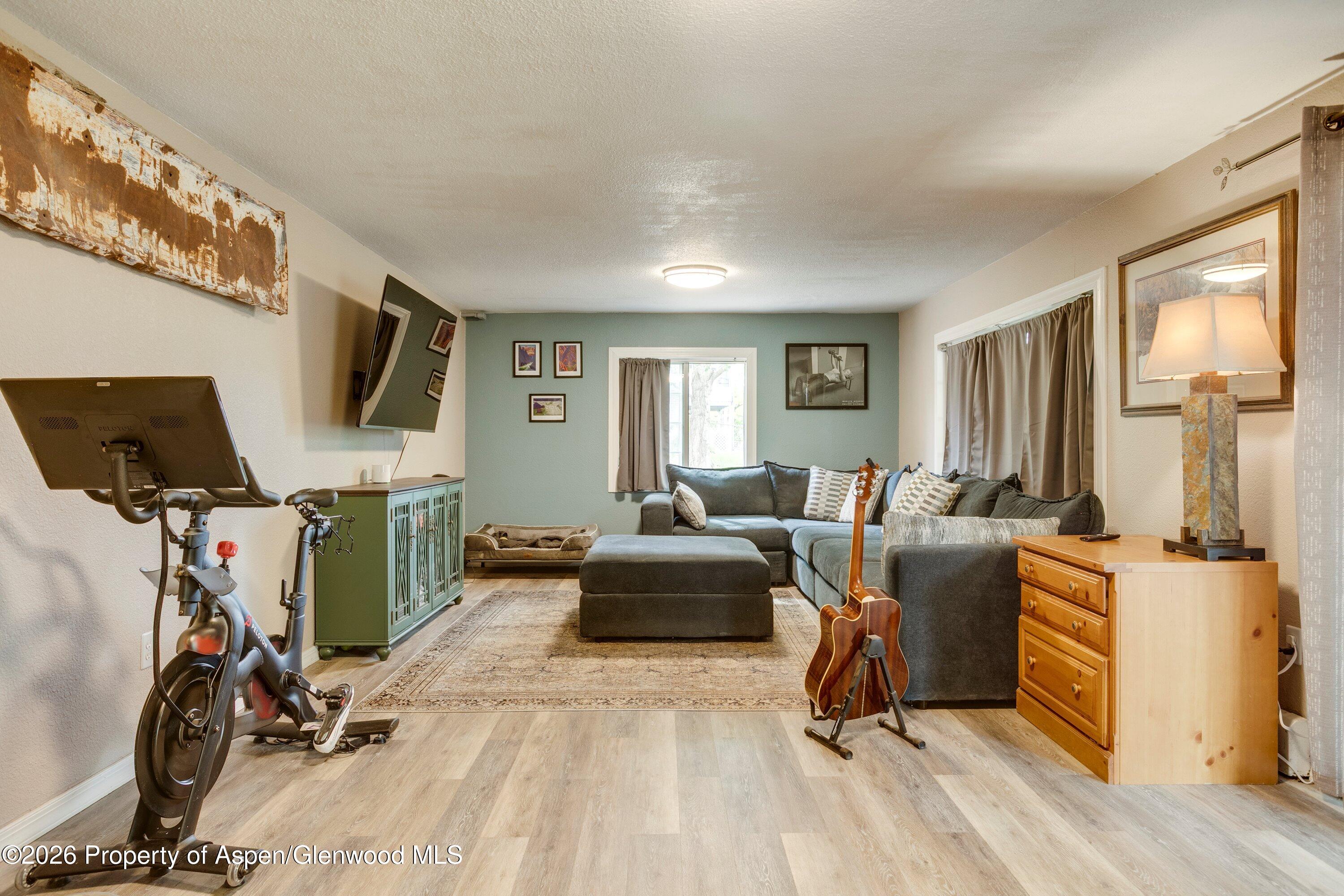 2218 Saddlehorn Road Grand Junction, CO 81507 - Photo 32 of 47 15-2218_Saddlehorn_Rd_Family_Room-1