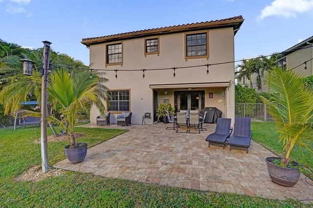 $1,099,999 | 11324 Northwest 72nd Place, Parkland, FL 33076