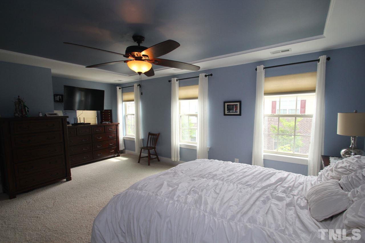 9205 Semana Walk Raleigh, NC 27617 - Photo 14 of 25 Gallery Image 14