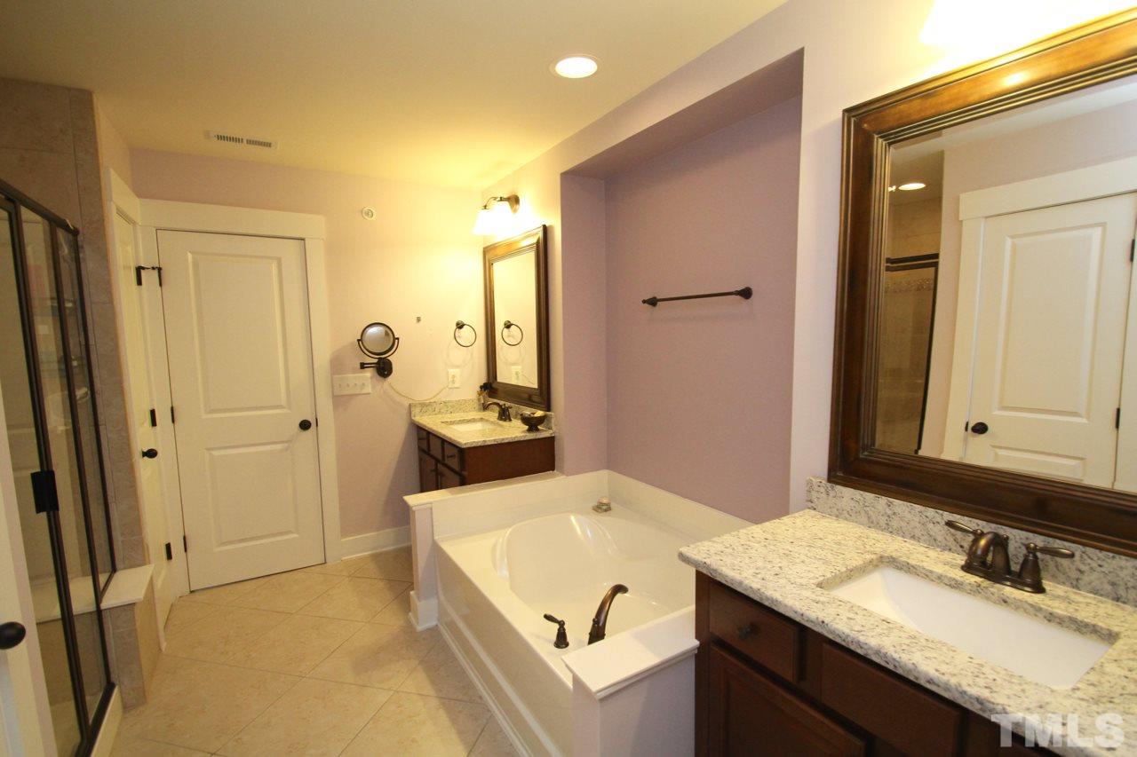 9205 Semana Walk Raleigh, NC 27617 - Photo 19 of 25 Gallery Image 19