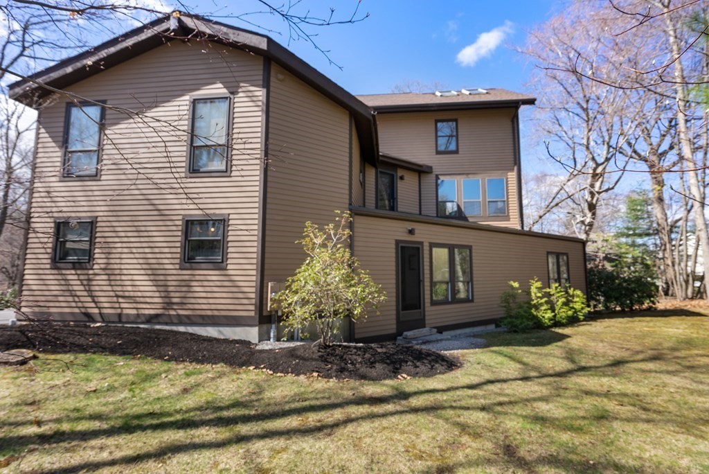 75 Croton Street Wellesley, MA 02481 - Photo 26 of 28 Gallery Image 26