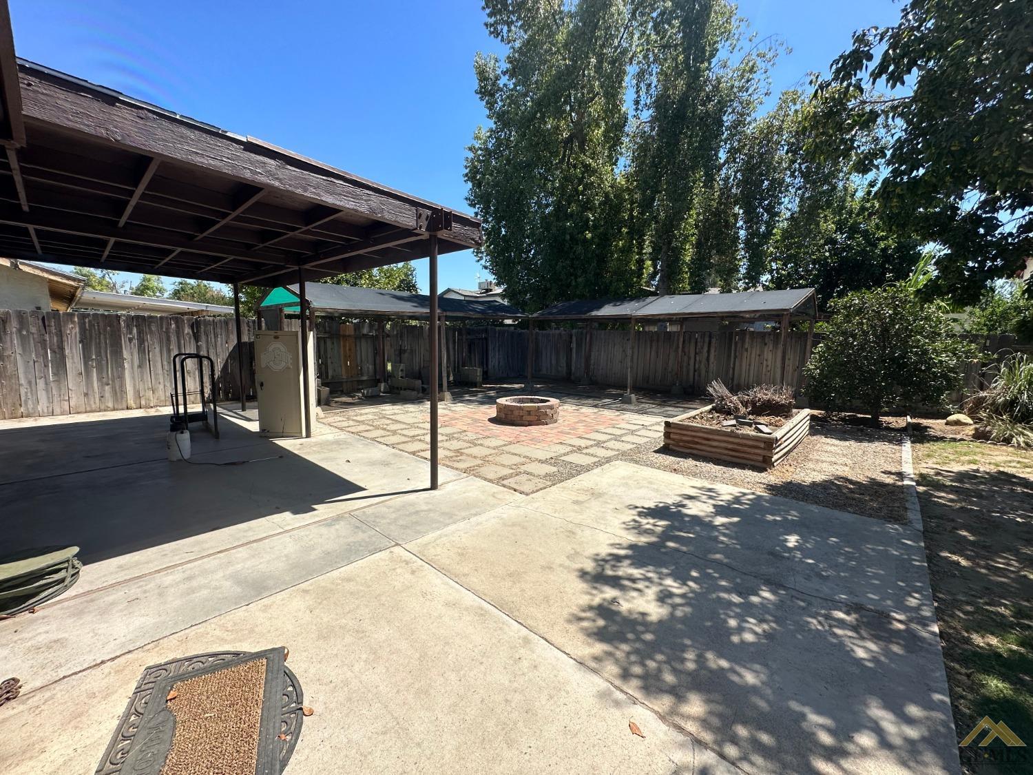 Undisclosed Address Bakersfield, CA 93313 - Photo 28 of 30 a view of a outdoor space