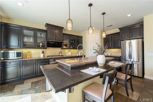 $1,025,000 | 13985 Riverglen Drive, Eastvale, CA 92880