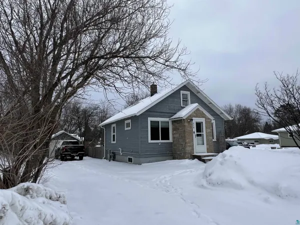 $220,000 | 516 14th Street, Cloquet, MN 55720