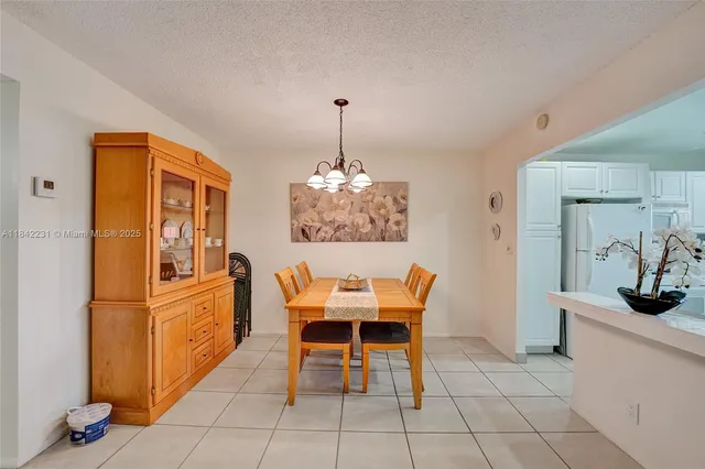 $2,000 | 5300 Washington Street, Unit V308, Hollywood, FL 33021