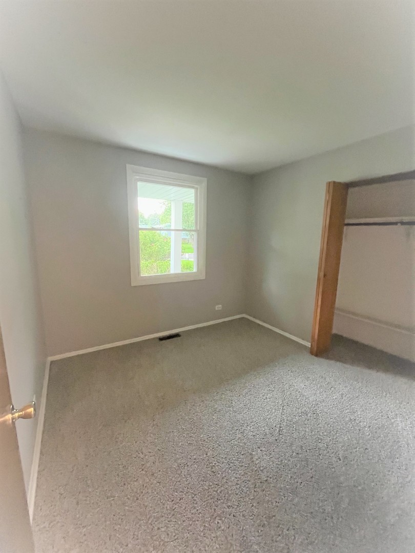 552 Cochise Place Carol Stream, IL 60188 - Photo 11 of 16