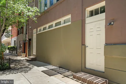 $348,900 | 1035 Spruce Street, Unit 106, Philadelphia, PA 19107