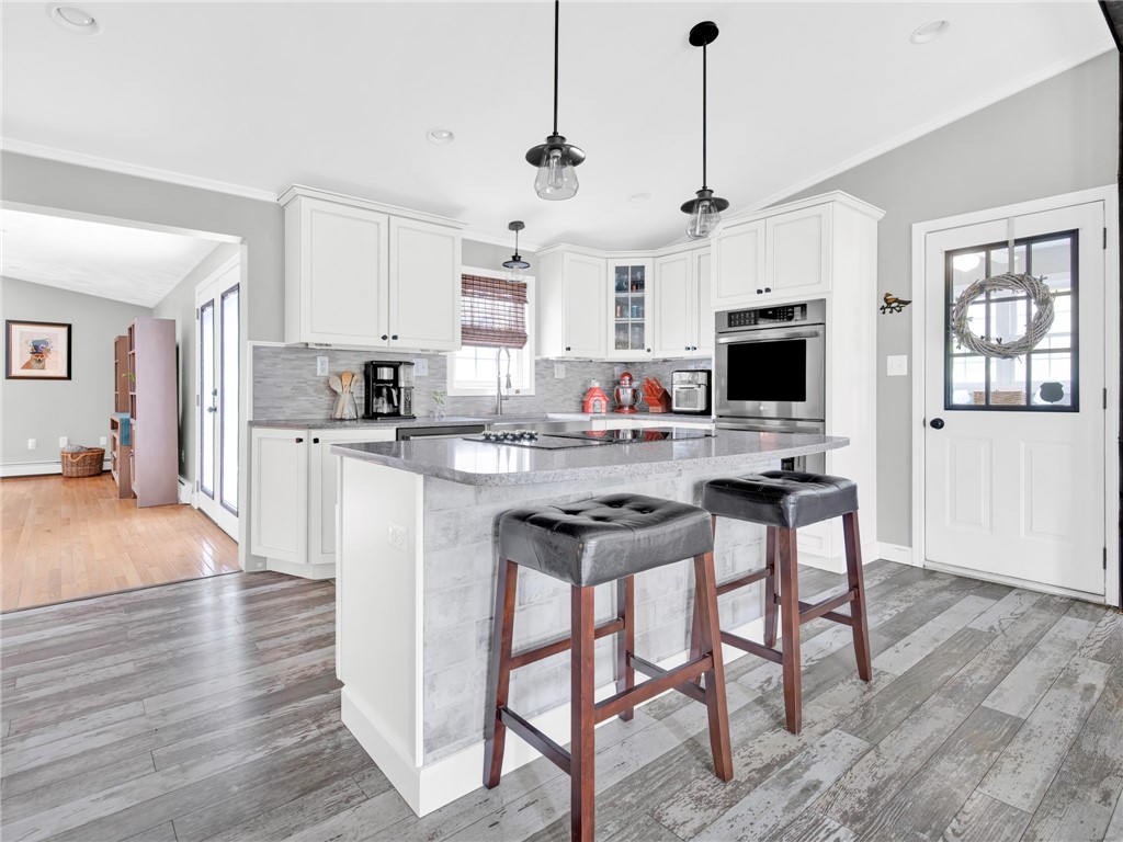 704 Hill Road Burrillville, RI 02859 - Photo 11 of 37