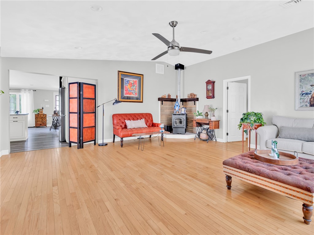 704 Hill Road Burrillville, RI 02859 - Photo 21 of 37