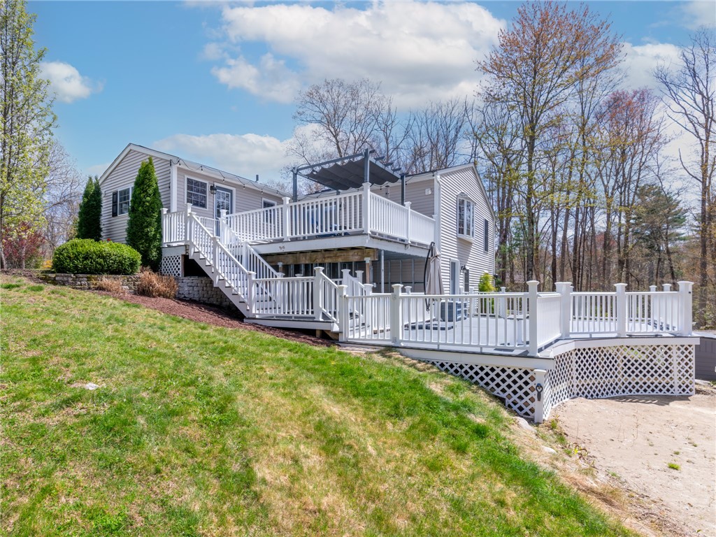 704 Hill Road Burrillville, RI 02859 - Photo 5 of 37