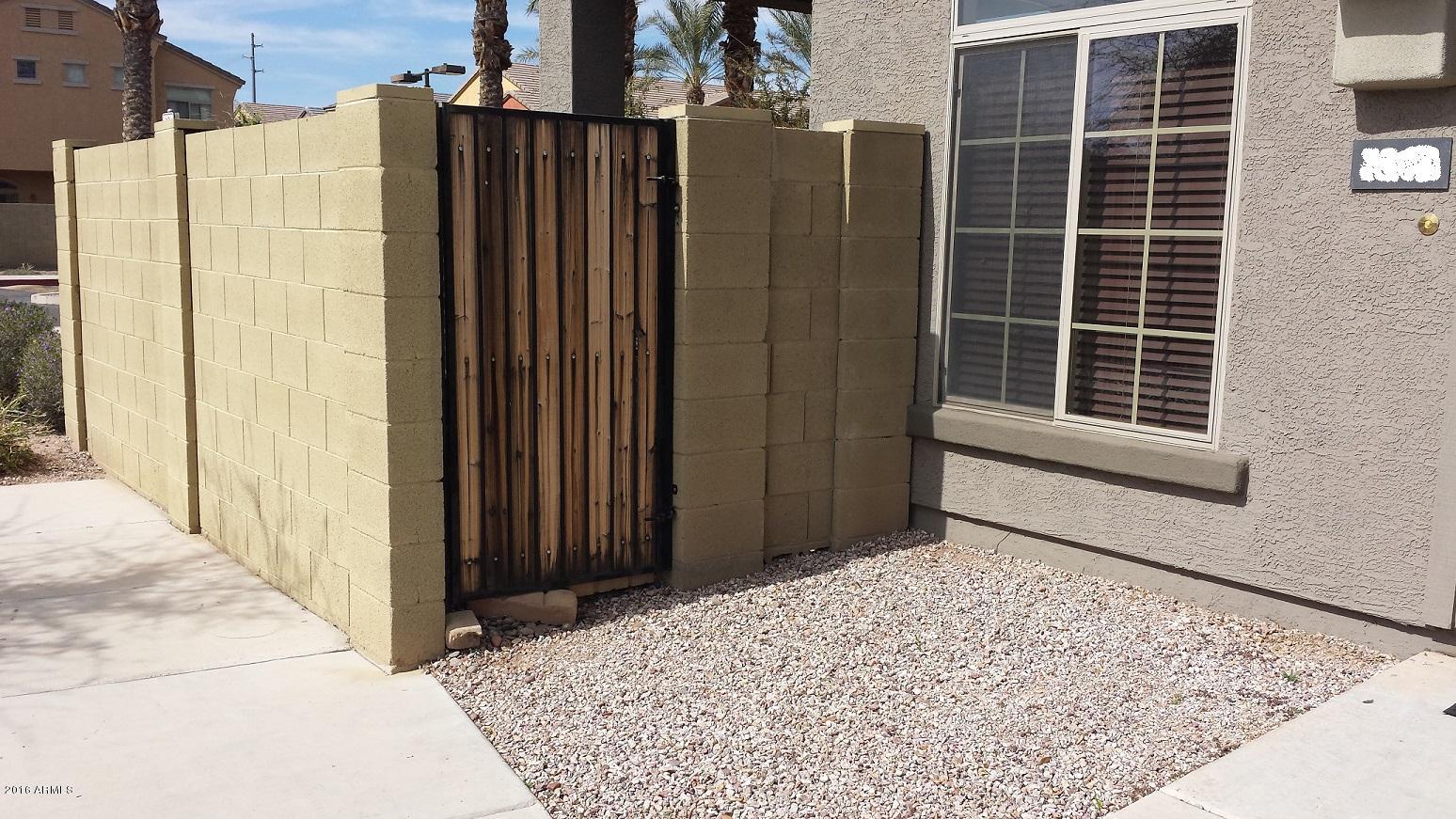 2401 East Rio Salado Parkway, Unit 1002 Tempe, AZ 85288 - Photo 24 of 25 Yard Gate