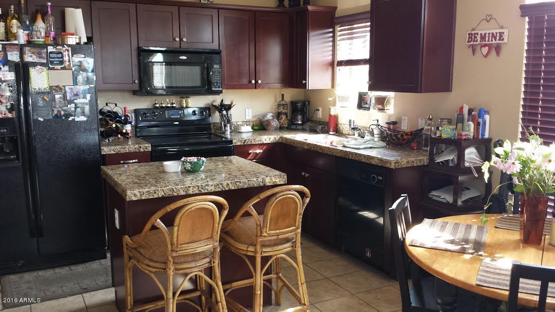 2401 East Rio Salado Parkway, Unit 1002 Tempe, AZ 85288 - Photo 6 of 25 Kitchen