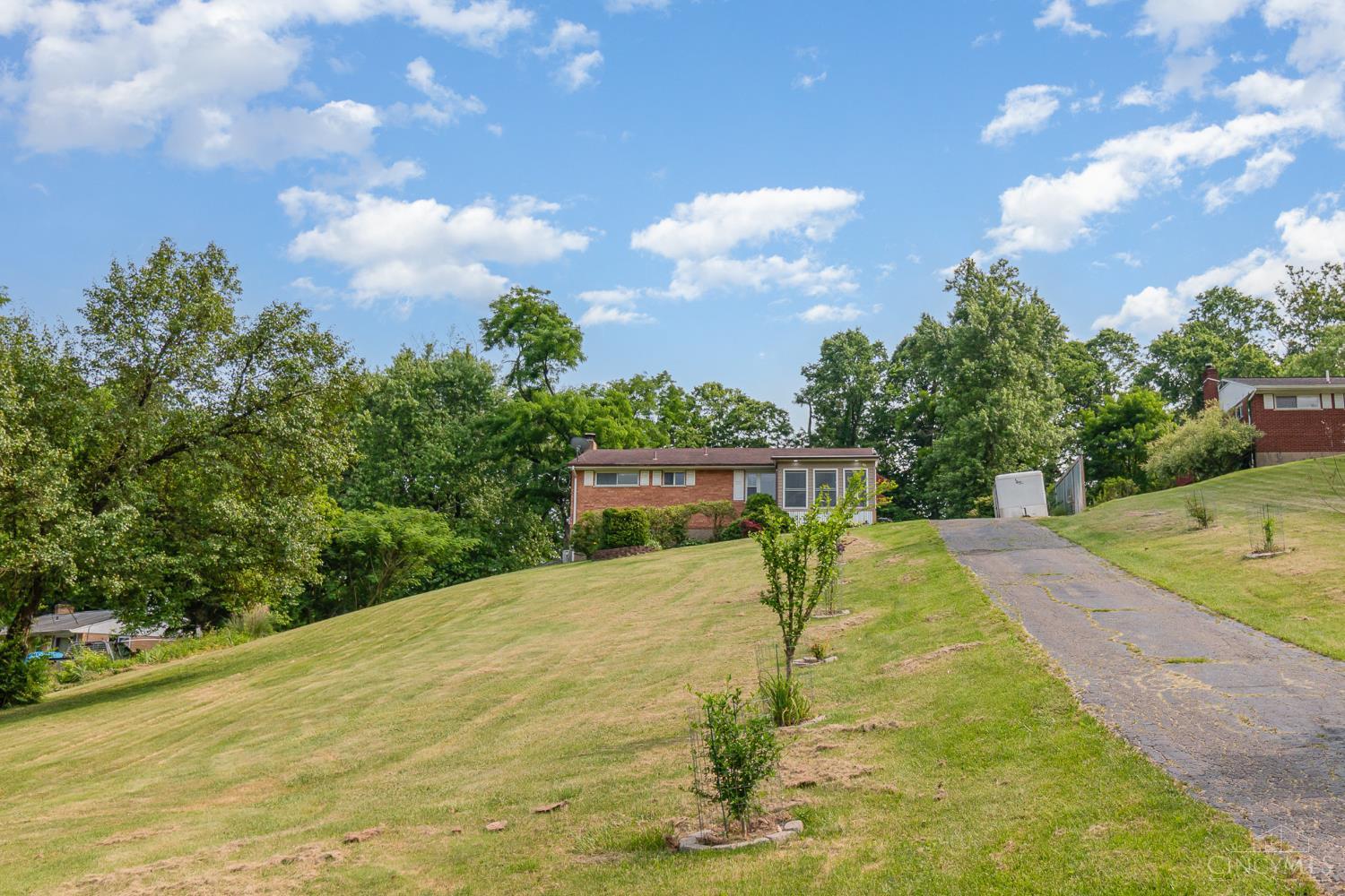 5891 Snyder Road Cincinnati, OH 45247 - Photo 37 of 38 Gallery Image 37
