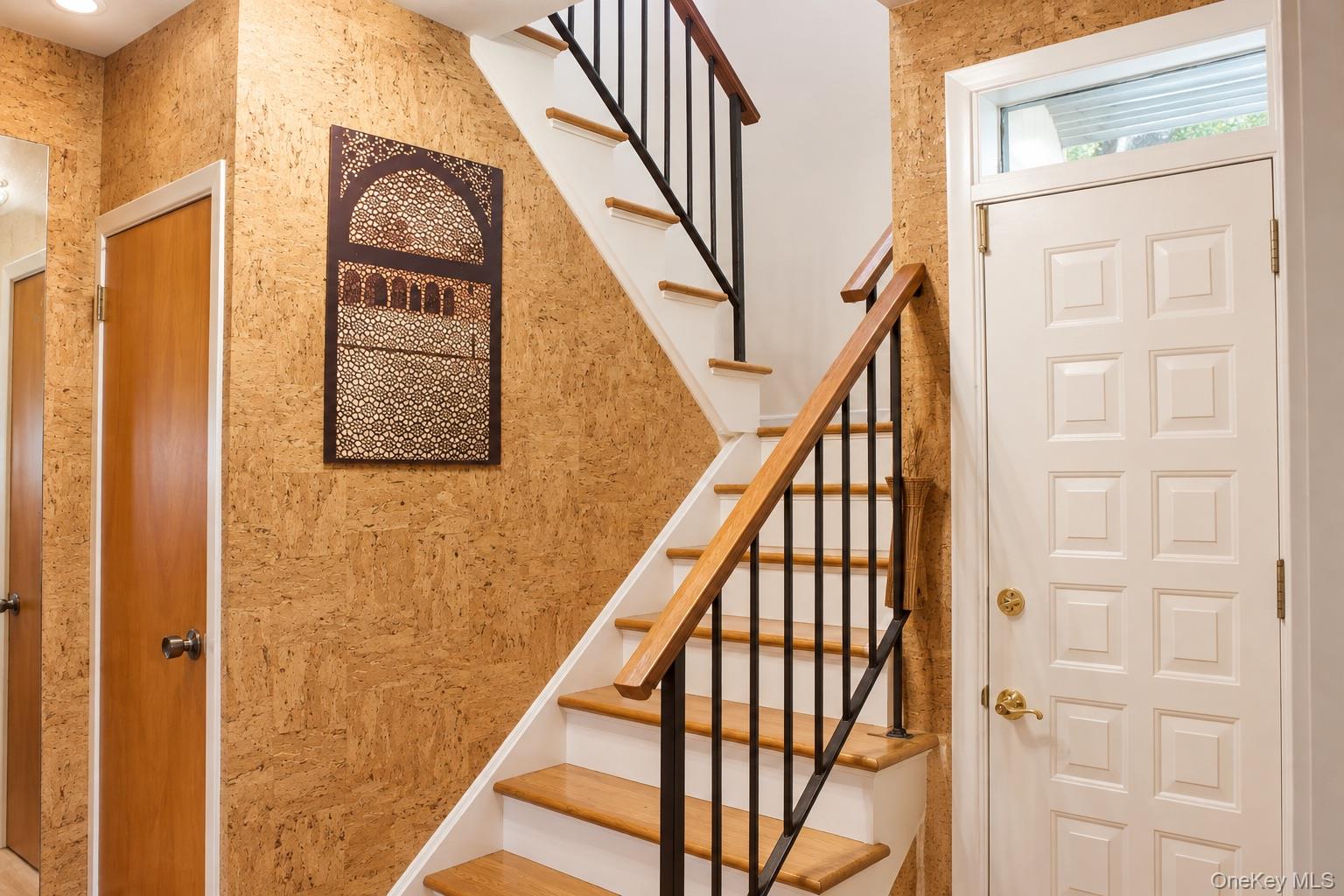 732 Sound View Road Mill Neck, NY 11765 - Photo 9 of 18 Gallery Image 9