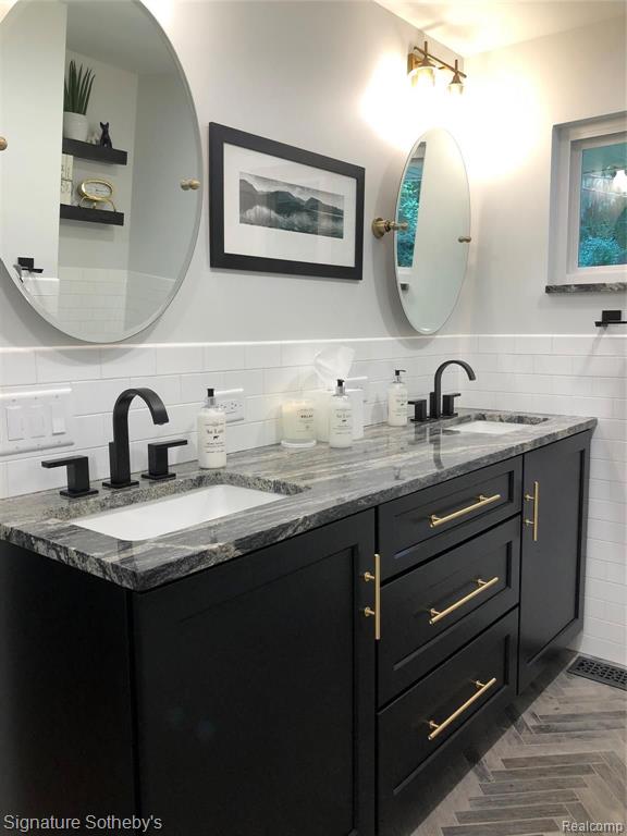 1731 Lone Pine Road Bloomfield Hills, MI 48302 - Photo 24 of 38