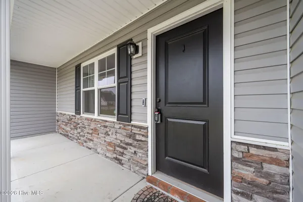 $2,600 | 111 Anderson Avenue, Holly Ridge, NC 28445