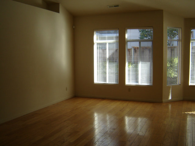 17784 Riverbend Road Salinas, CA 93908 - Photo 3 of 20 Gallery Image 3