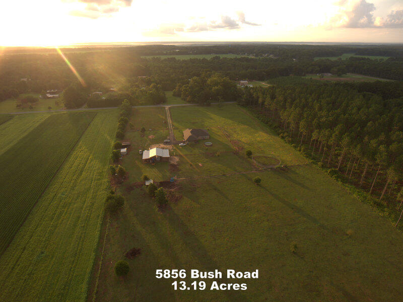 5856 Bush Road Baker, FL 32531 - Photo 11 of 57 a view of a bathroom