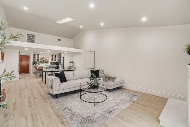 $898,000 | 674 St Ives Court, Walnut Creek, CA 94598