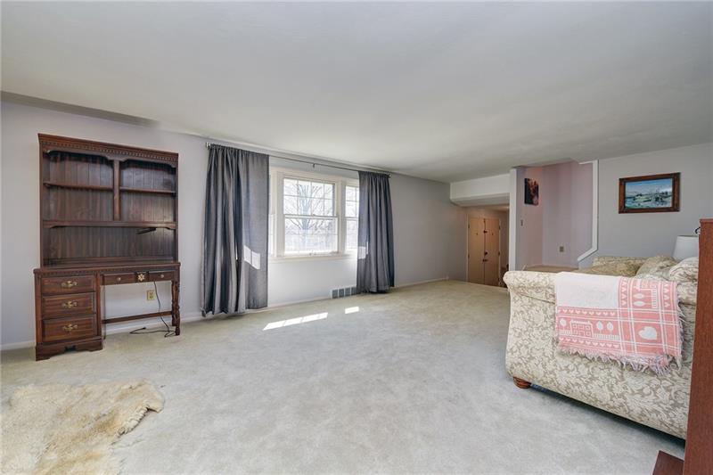 2328 Harrison City Export Road Export, PA 15632 - Photo 4 of 25 Gallery Image 4