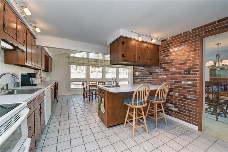 2328 Harrison City Export Road Export, PA 15632 - Photo 5 of 25 Gallery Image 5