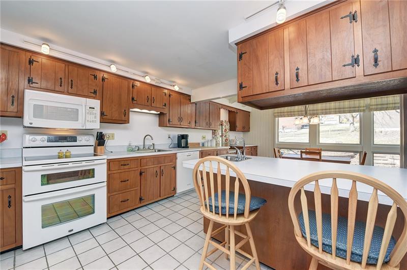 2328 Harrison City Export Road Export, PA 15632 - Photo 6 of 25 Gallery Image 6
