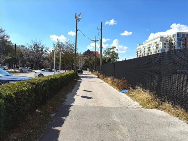 $199,000 | 1220 Southwest 1 Avenue, Unit 303, Gainesville, FL 32601