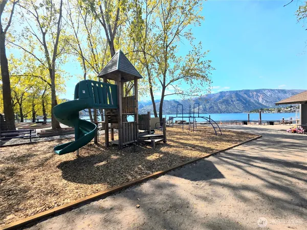 $4,400 | 1 Nekquelekin Court, Manson, WA 98831