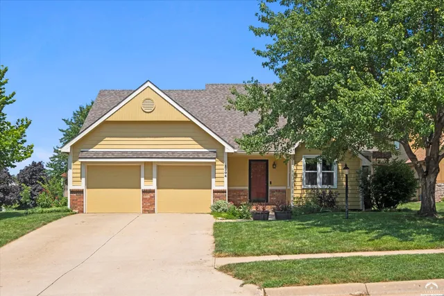 $419,900 | 1204 Chadwick Court, Lawrence, KS 66049
