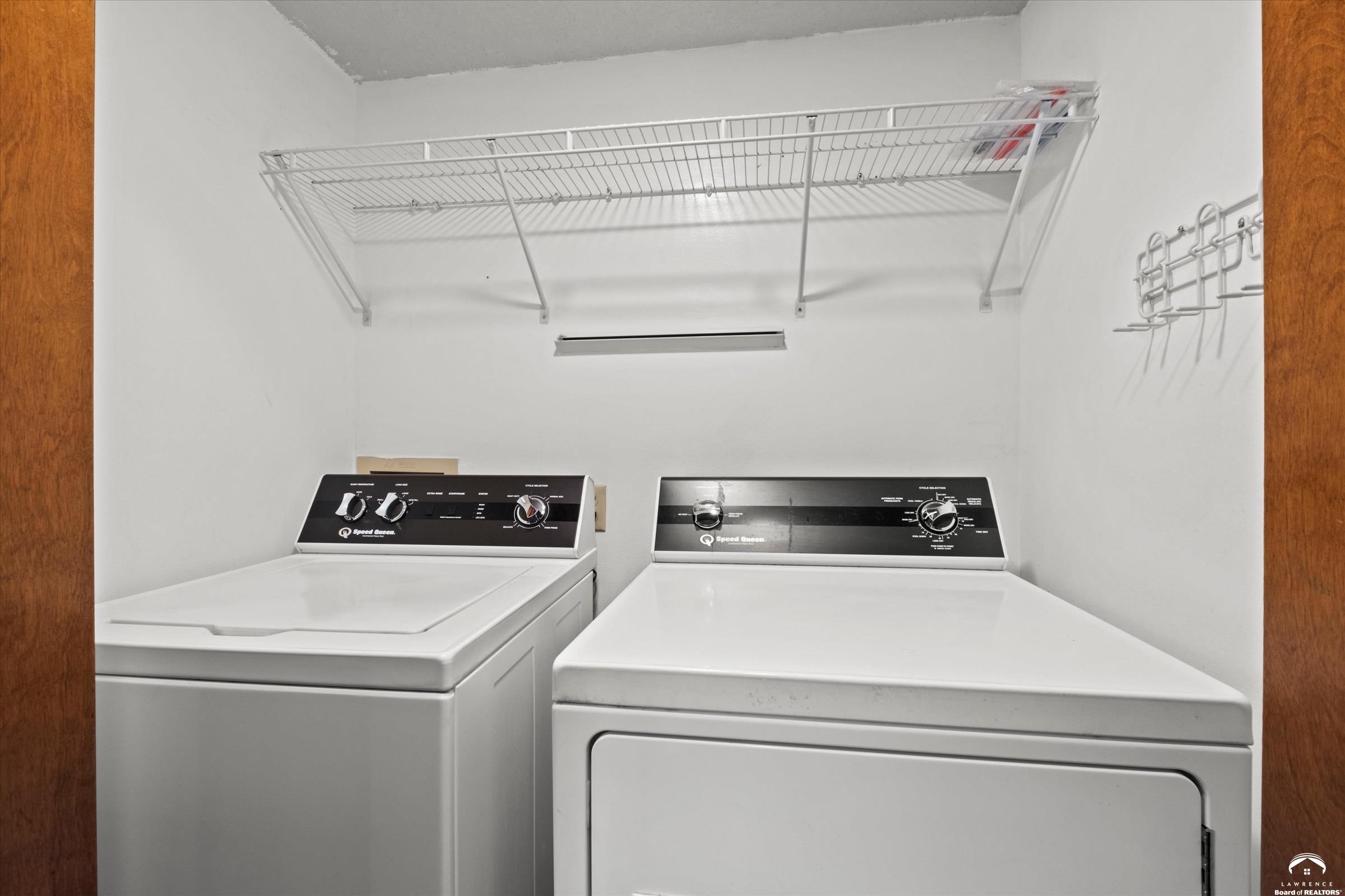 1204 Chadwick Court Lawrence, KS 66049 - Photo 17 of 50