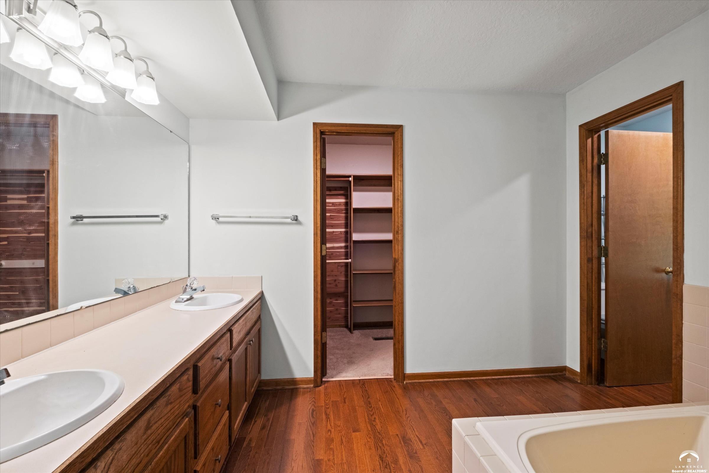 1204 Chadwick Court Lawrence, KS 66049 - Photo 21 of 50