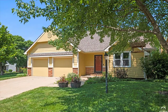$419,900 | 1204 Chadwick Court, Lawrence, KS 66049