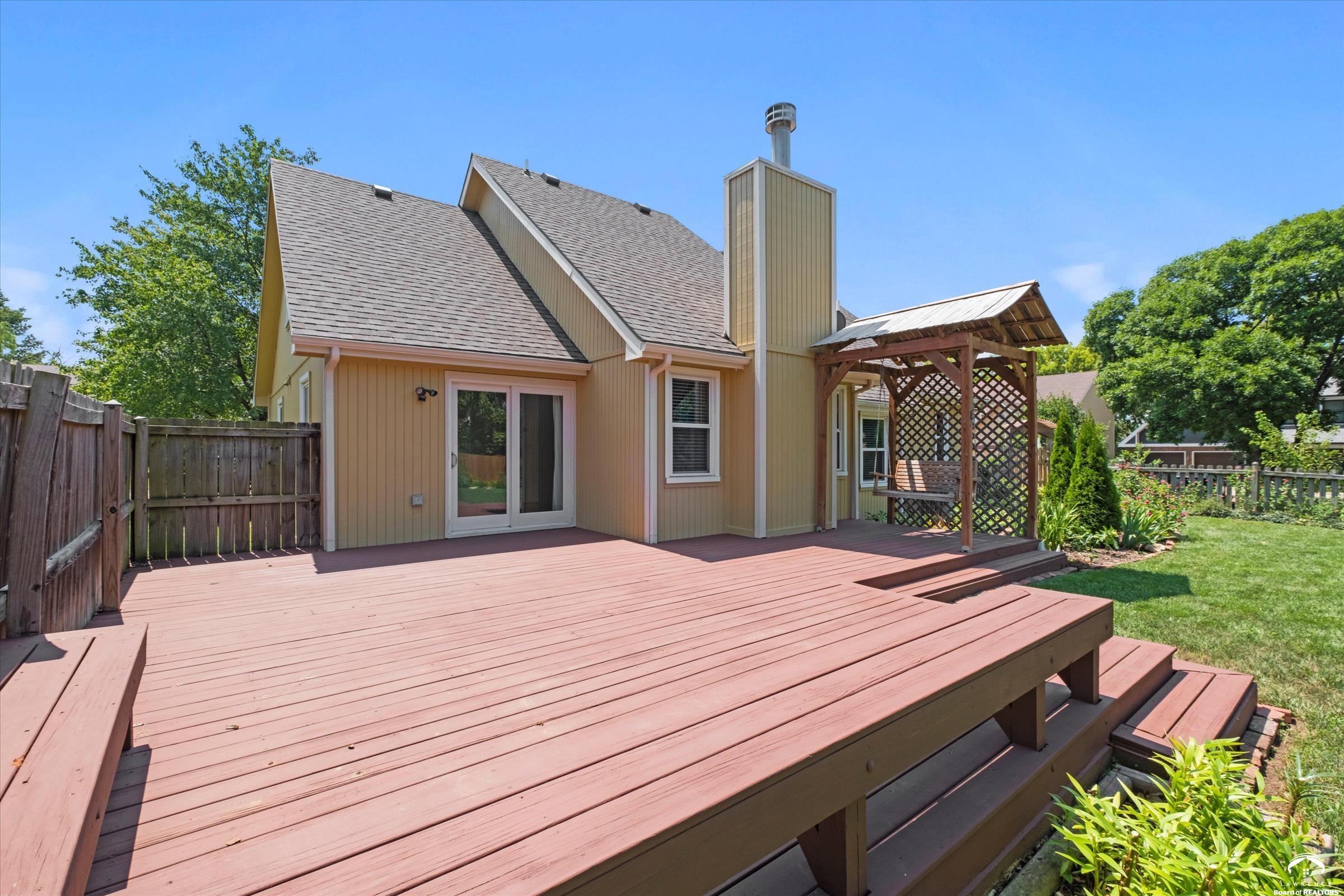 1204 Chadwick Court Lawrence, KS 66049 - Photo 37 of 50