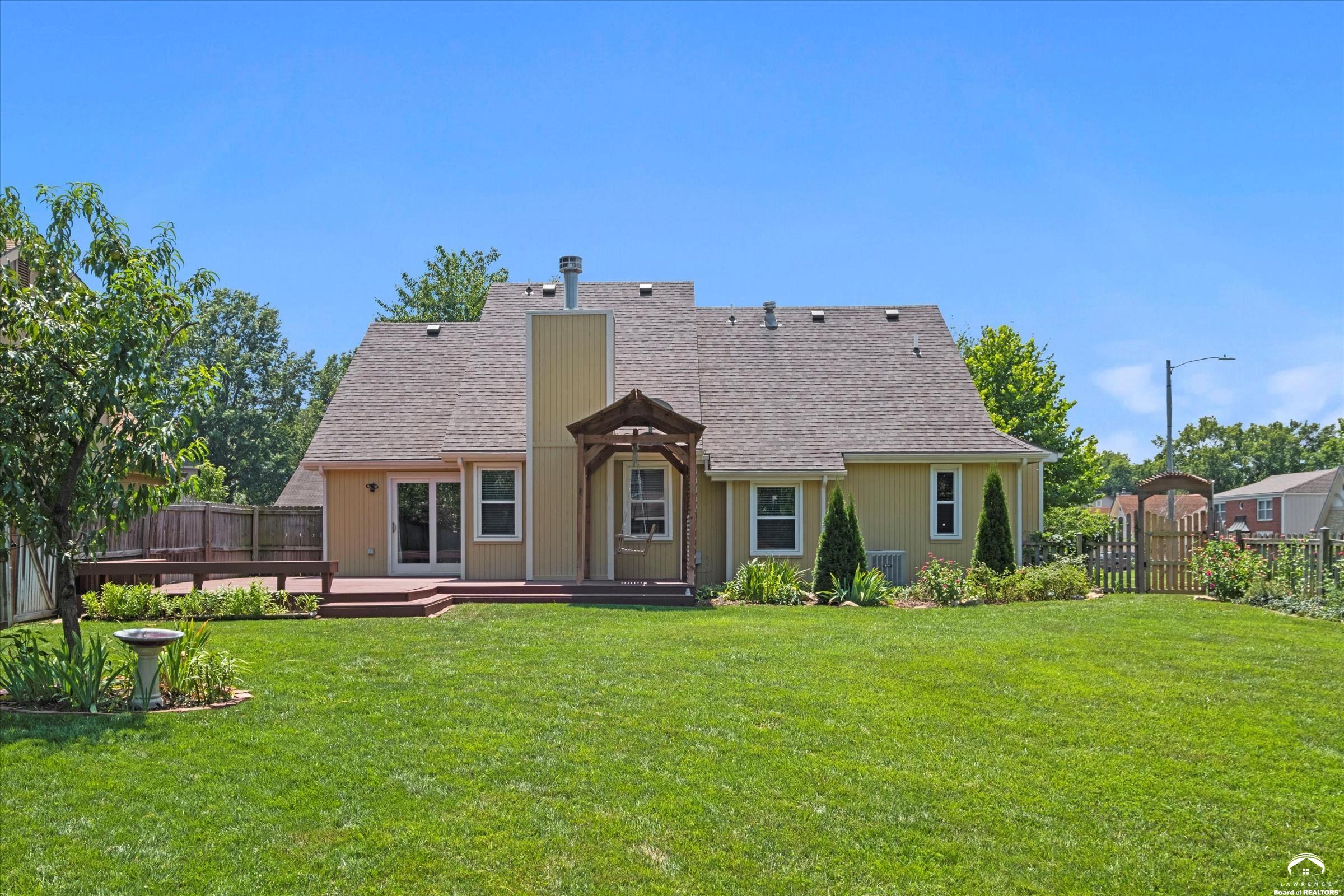 1204 Chadwick Court Lawrence, KS 66049 - Photo 39 of 50