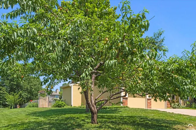 $419,900 | 1204 Chadwick Court, Lawrence, KS 66049