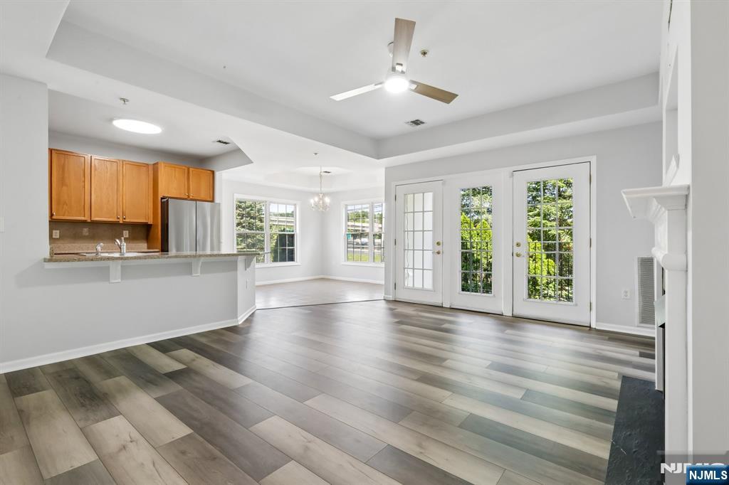 9104 Ravenscroft Road Clifton, NJ 07013 - Photo 8 of 50