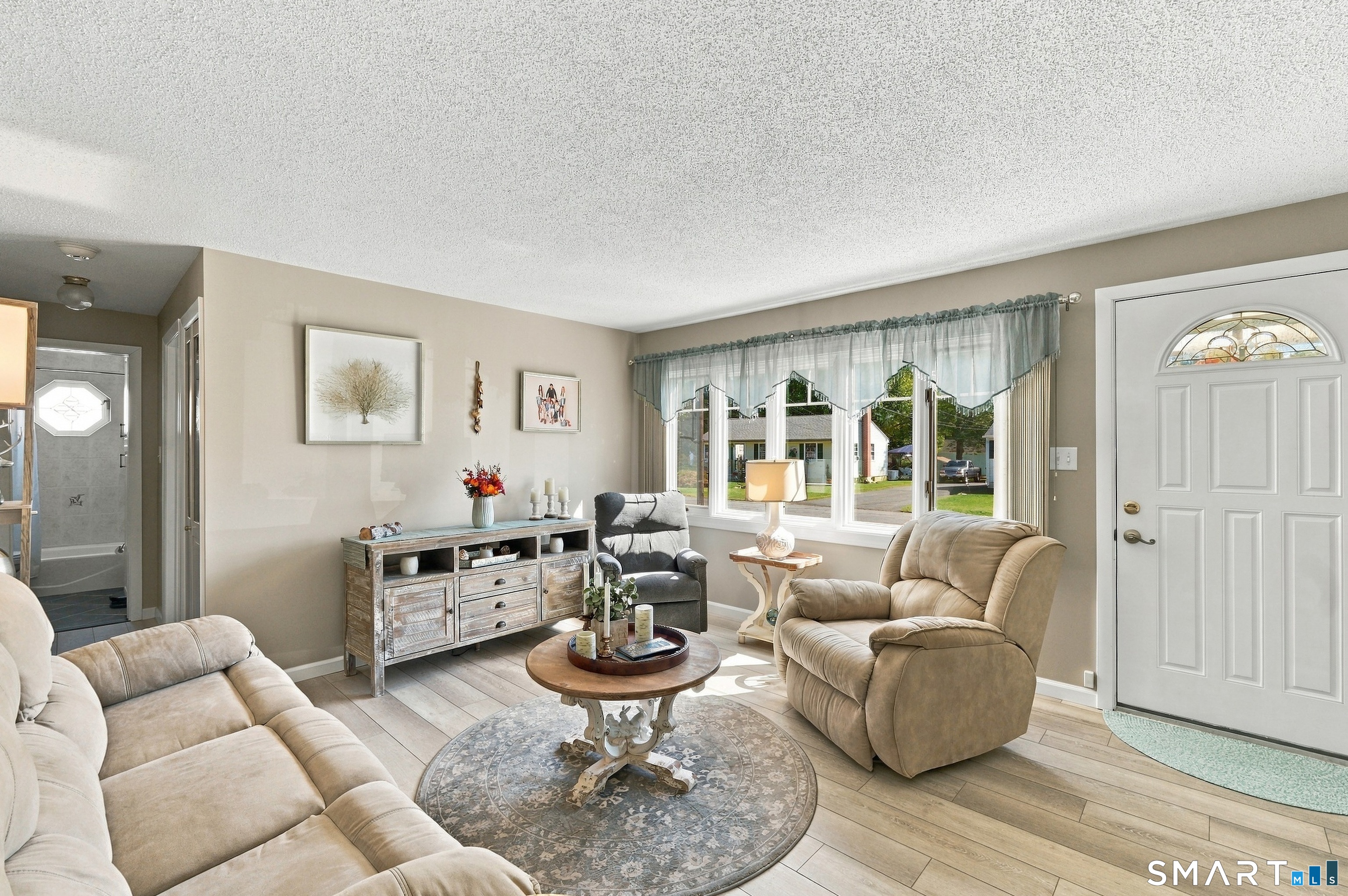 187 Cianci Road New Britain, CT 06053 - Photo 4 of 28 Gallery Image 4