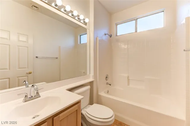 $1,825 | 2144 Desert Woods Drive, Henderson, NV 89012