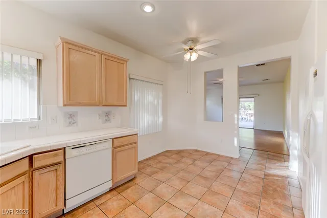 $1,825 | 2144 Desert Woods Drive, Henderson, NV 89012