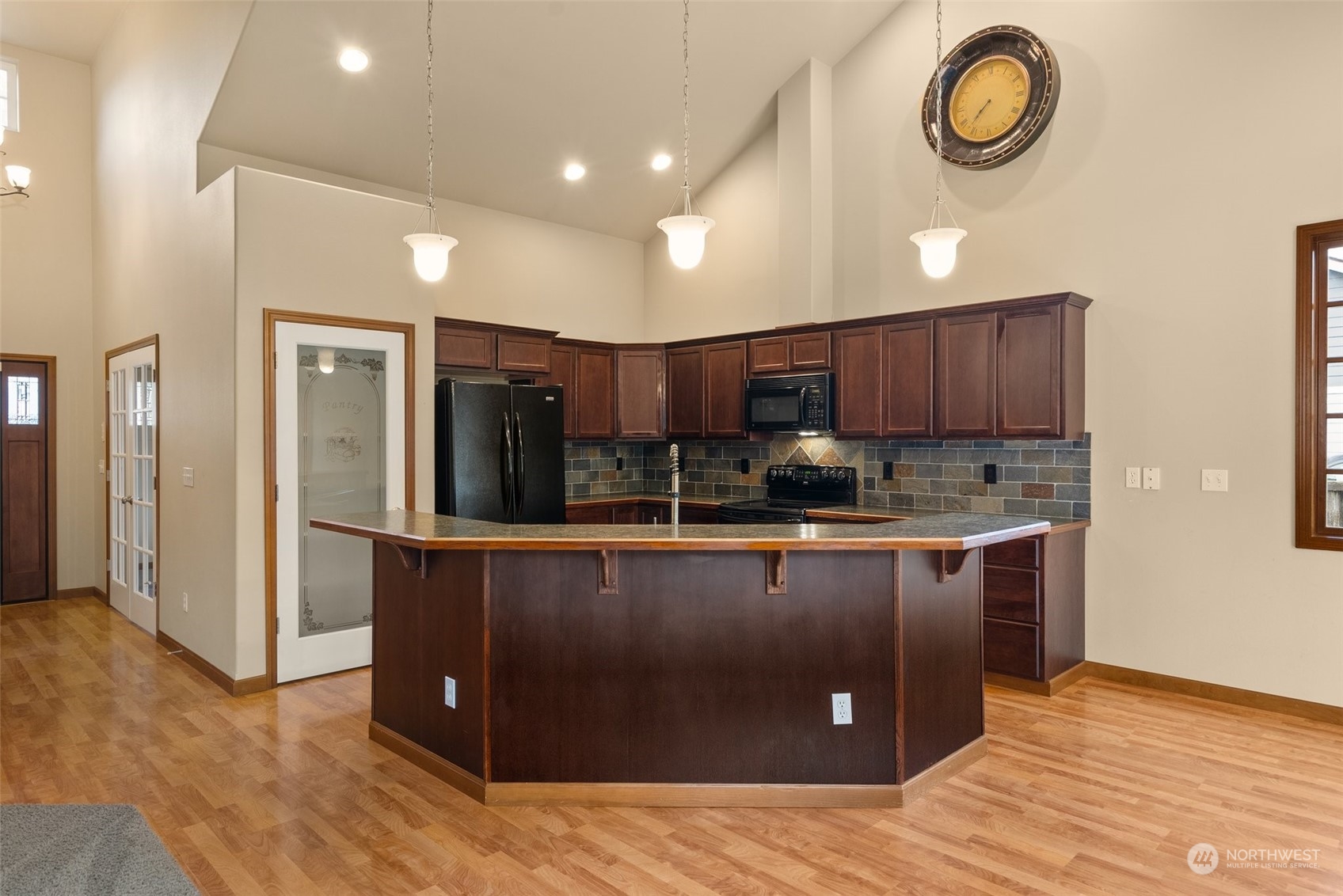 410 Raintree Loop Court Southeast Rainier, WA 98576 - Photo 12 of 35 Gallery Image 12