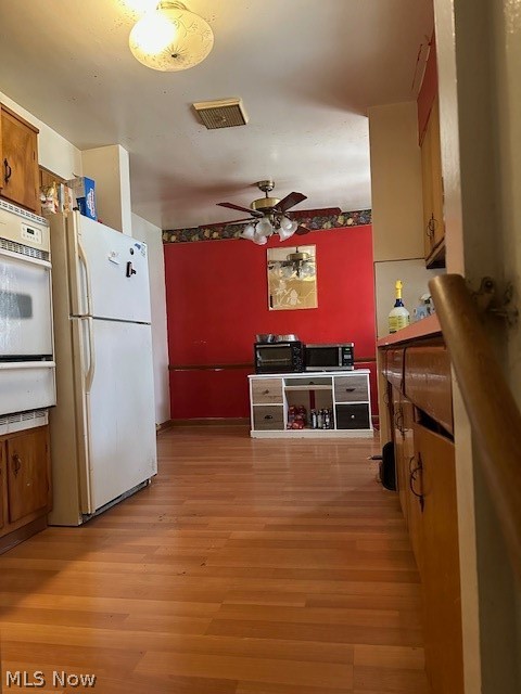 207 Forbes Road Bedford, OH 44146 - Photo 9 of 21