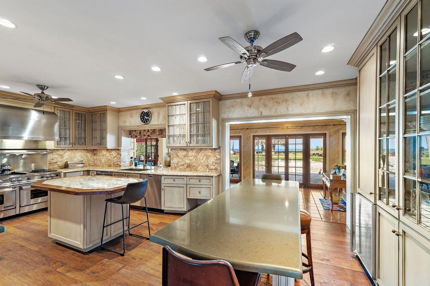 527 South Beach Road Hobe Sound, FL 33455 - Photo 11 of 58 17