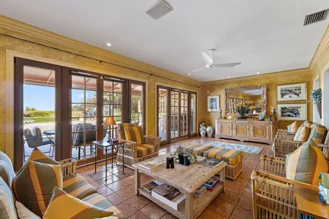 $22,000,000 | 527 South Beach Road, Hobe Sound, FL 33455