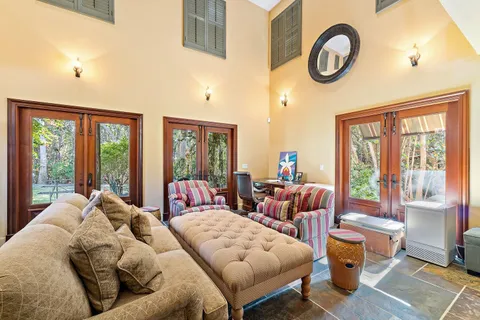 $22,000,000 | 527 South Beach Road, Hobe Sound, FL 33455