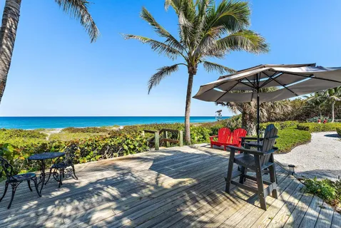 $22,000,000 | 527 South Beach Road, Hobe Sound, FL 33455