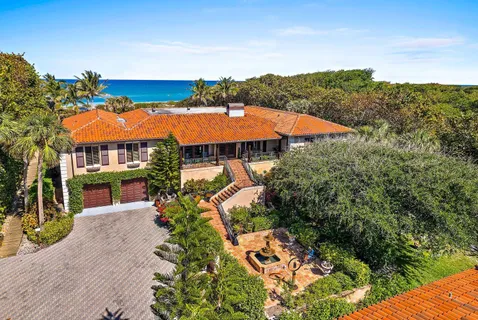 $22,000,000 | 527 South Beach Road, Hobe Sound, FL 33455