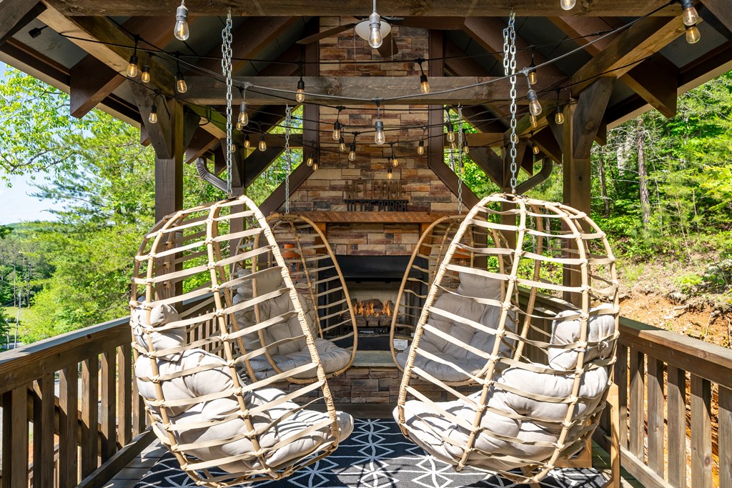 42 Old Jerusalem Road Morganton, GA 30560 - Photo 7 of 61 a picture of door